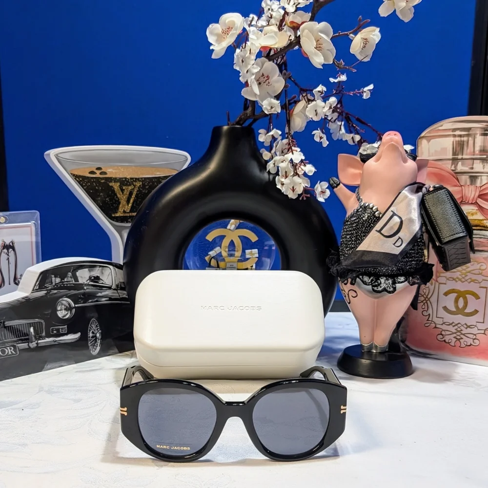 Marc Jacobs Black Sunglasses NEW!